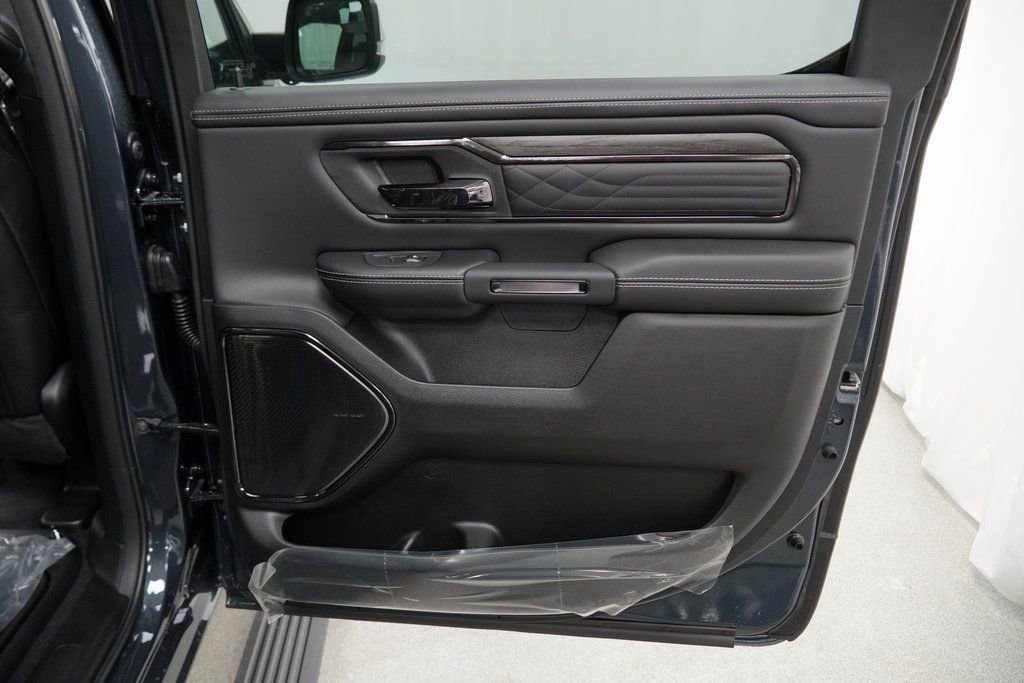 New 2026 RAM 1500 Limited w/ Body Color Bumper Group image 31