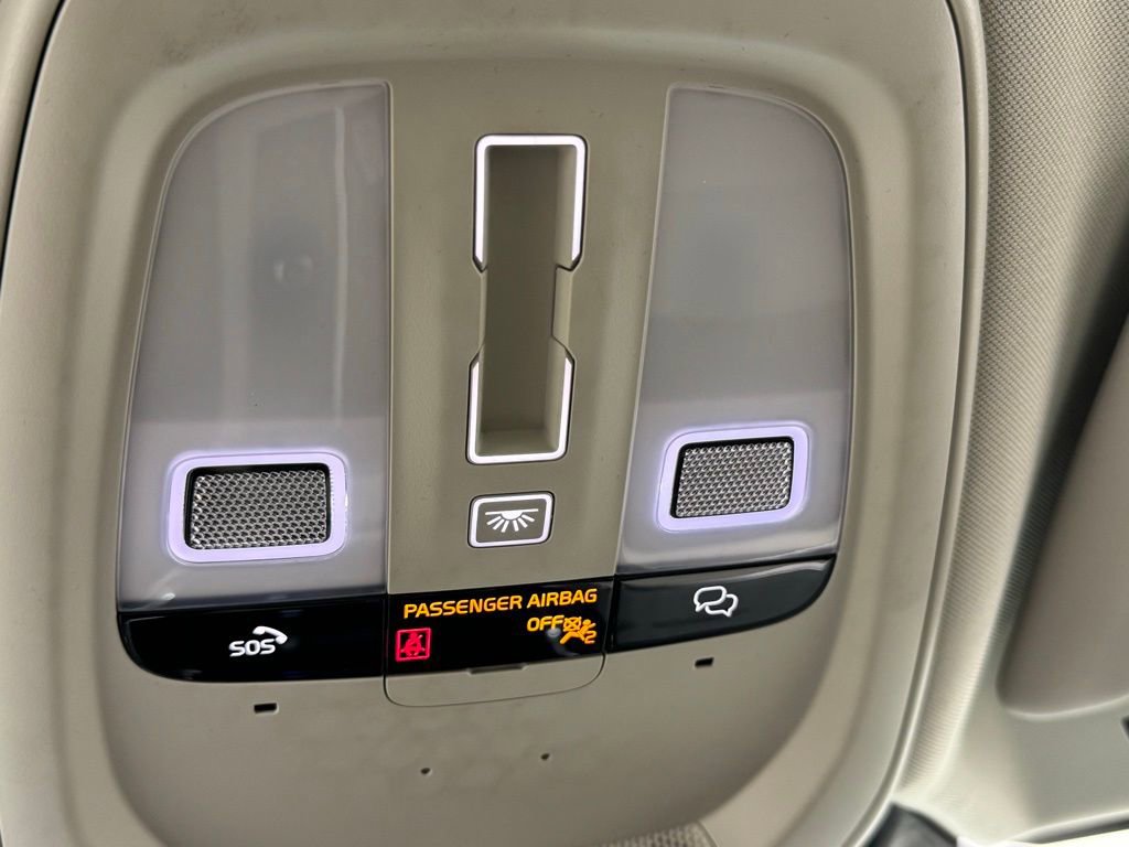 Certified 2024 Volvo S60 B5 Plus w/ Climate Package image 23