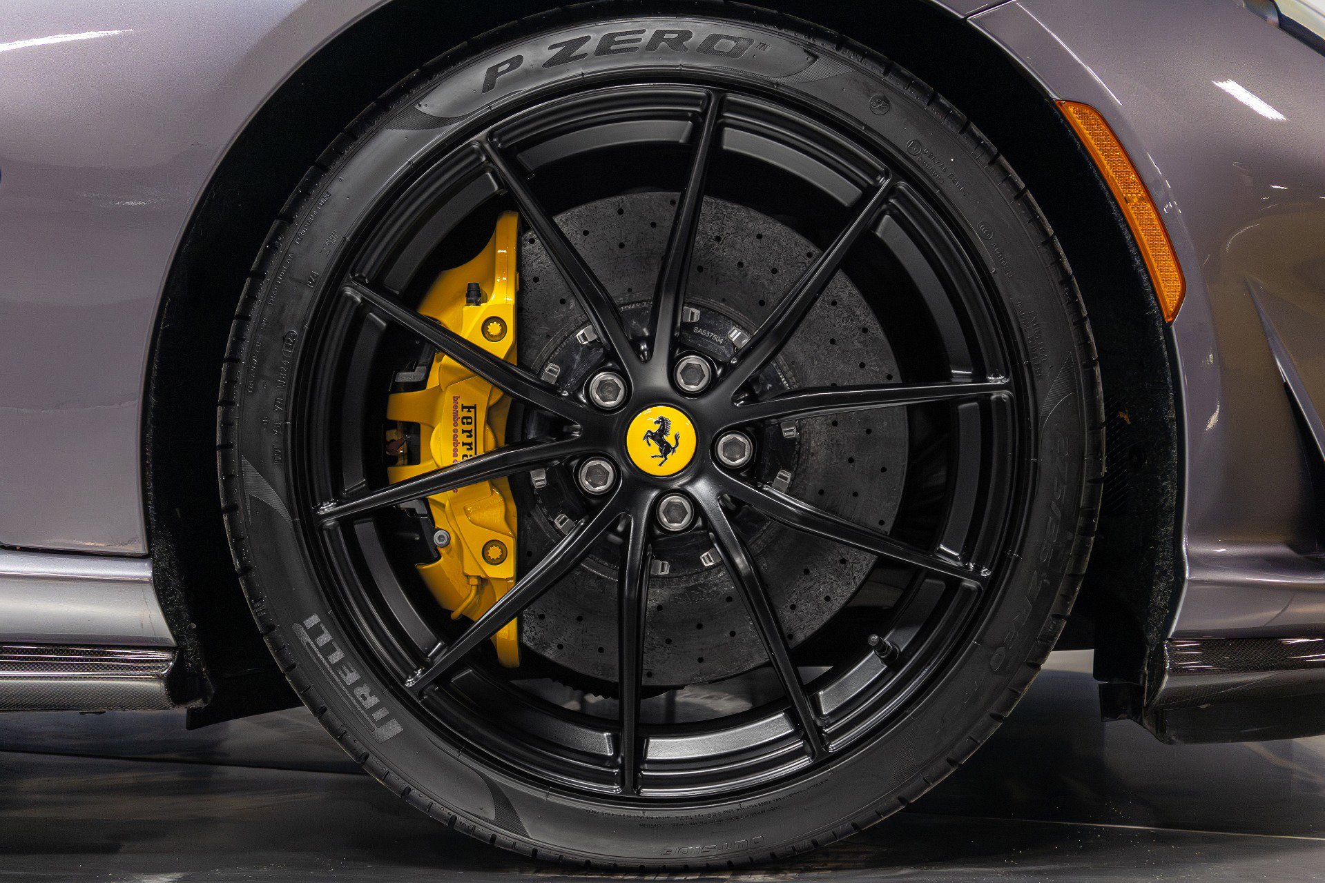 Used 2021 Ferrari 812 GTS image 23