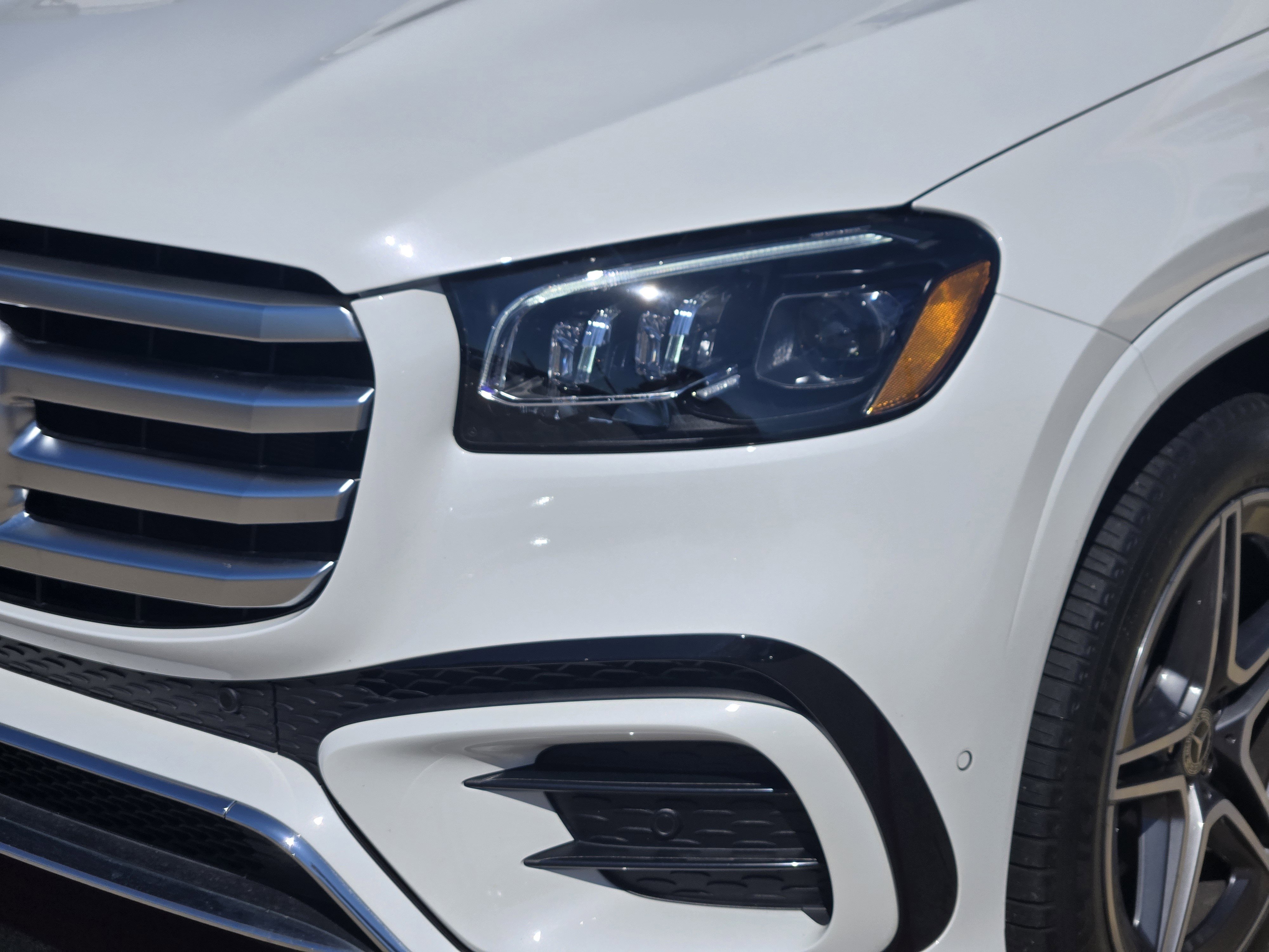 Used 2025 Mercedes-Benz GLS 450 4MATIC image 6