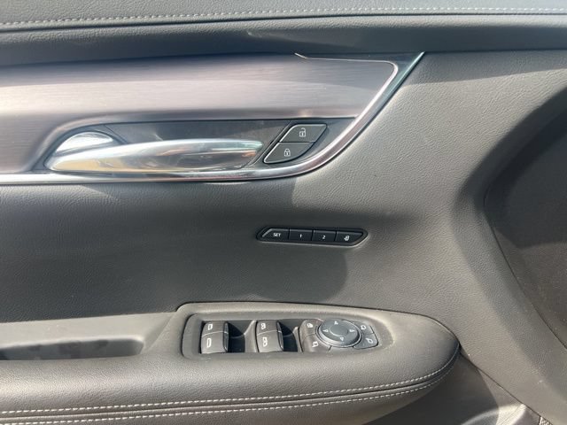 Certified 2023 Cadillac XT6 Luxury AWD/4WD image 26