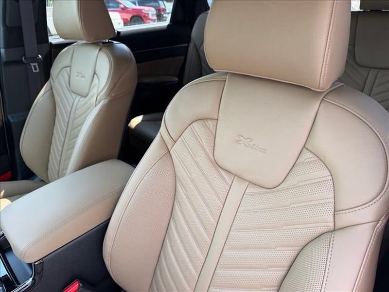 New 2026 Kia Sorento SX Prestige w/ Olive Brown Leather Package AWD/4WD image 13