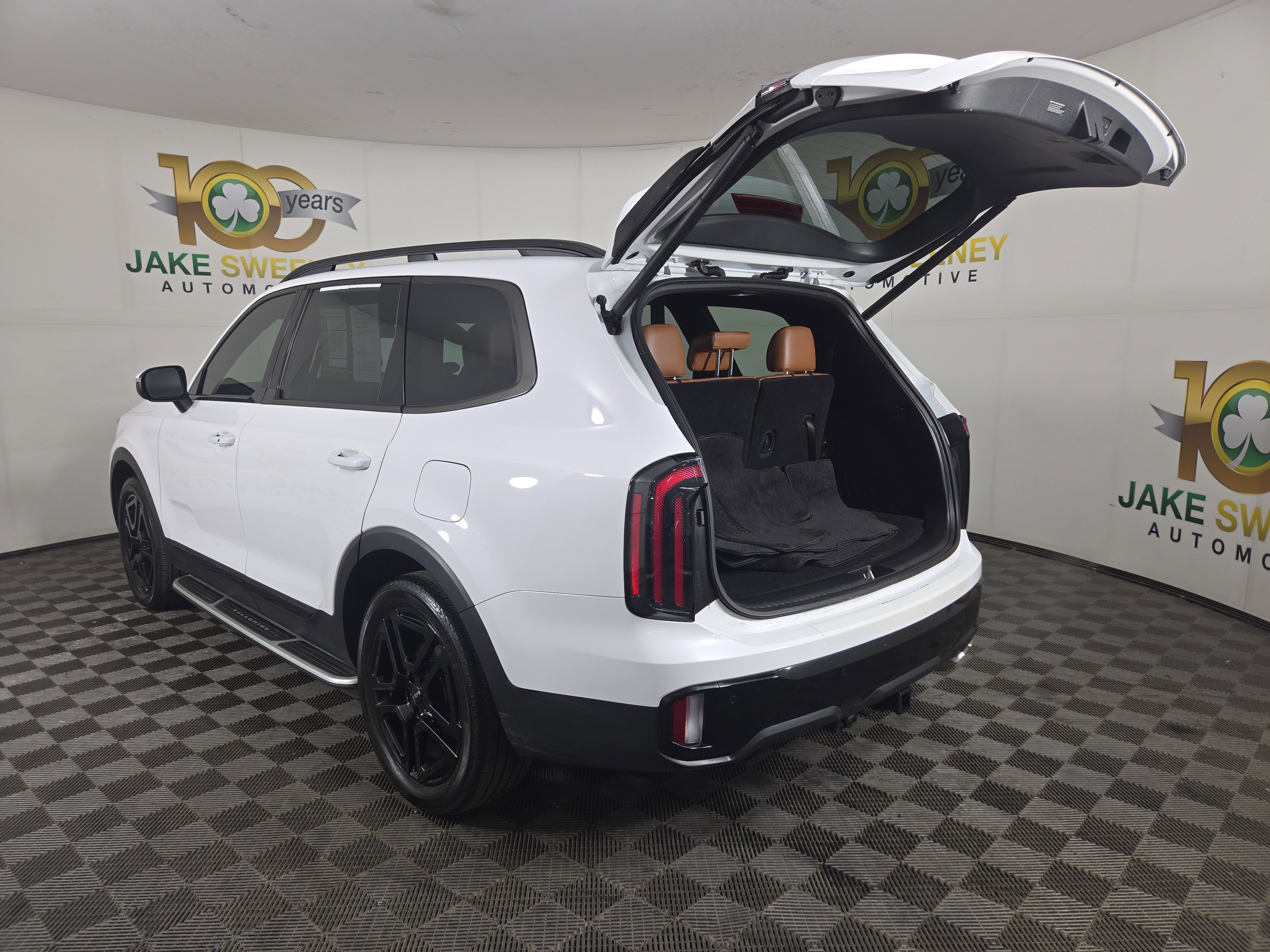 Used 2024 Kia Telluride EX X-Line image 35
