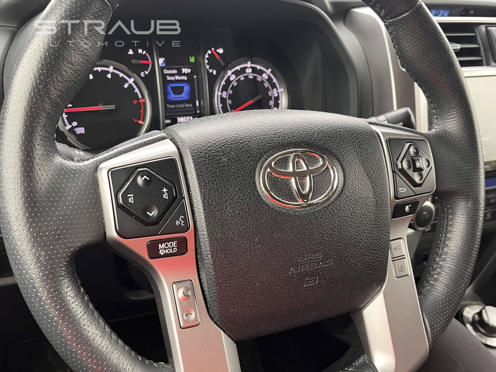 Used 2022 Toyota 4Runner Limited AWD/4WD image 18