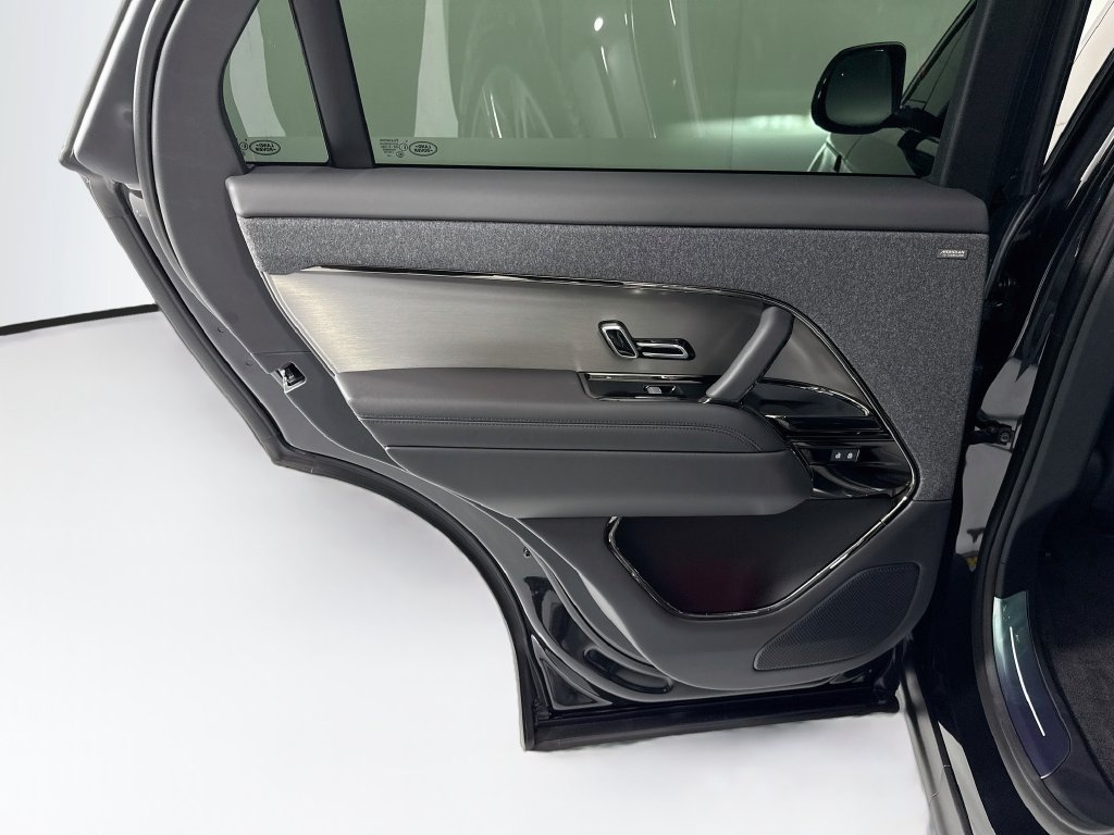 New 2026 Land Rover Range Rover Sport Dynamic SE AWD/4WD image 28