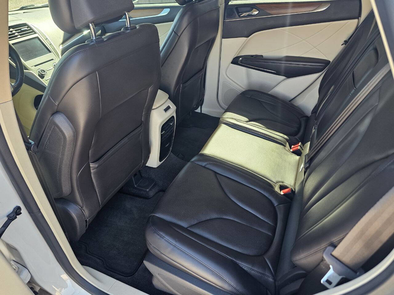 Used 2015 Lincoln MKC AWD w/ Equipment Group 102A Reserve image 11