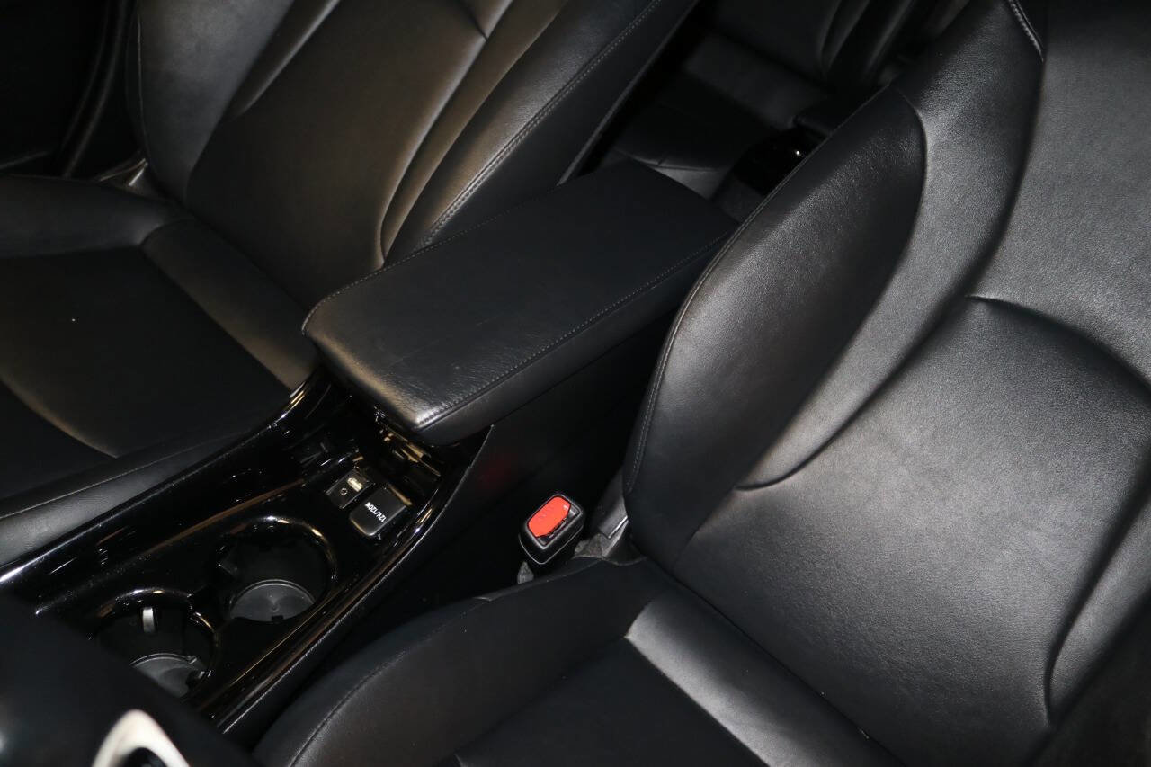 Used 2017 Toyota Prius Prime Advanced image 68