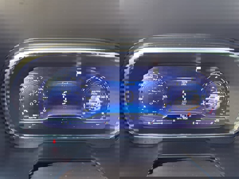 Used 2023 Chevrolet Suburban Z71 image 35