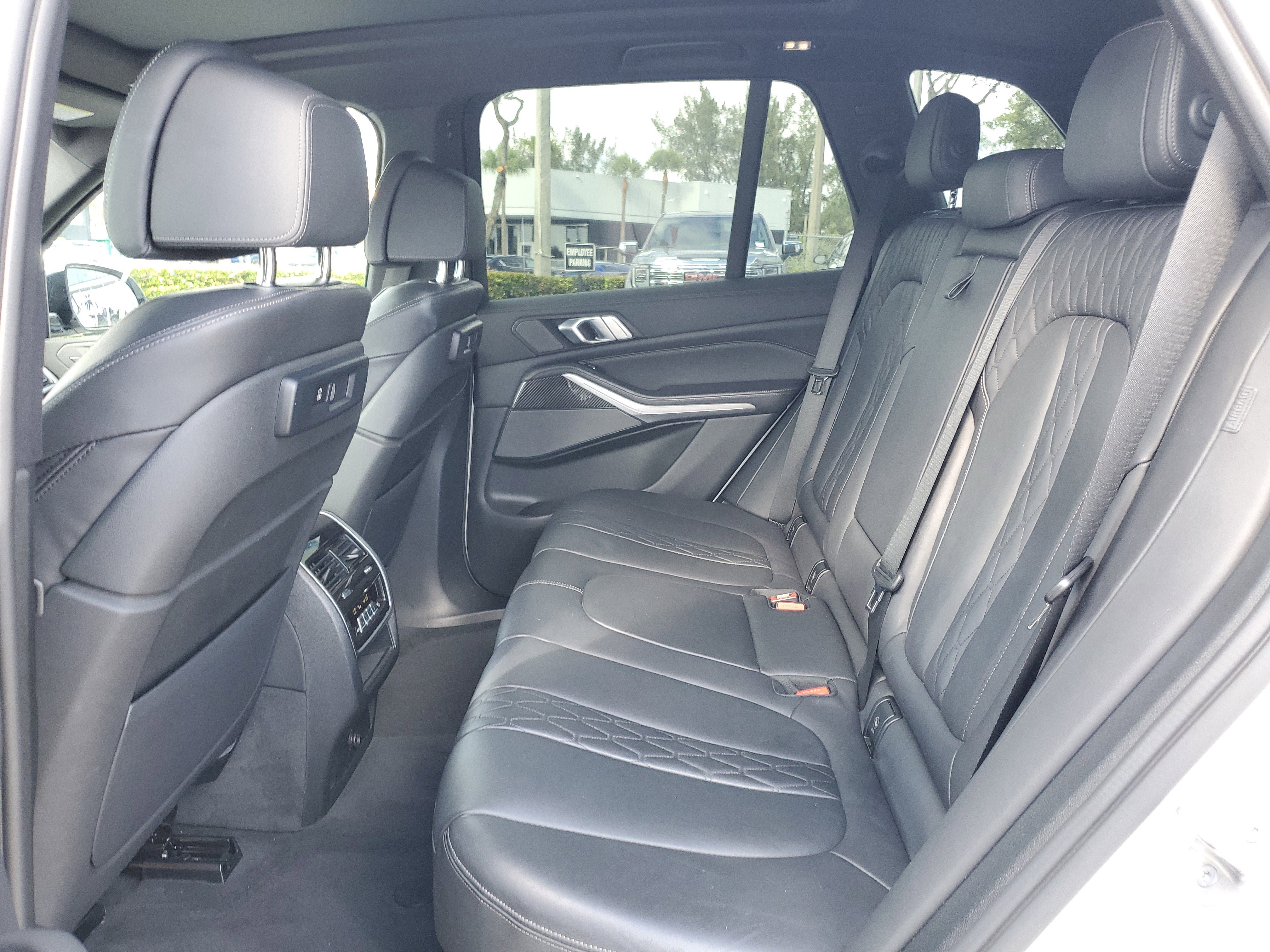 Used 2021 BMW X5 M50i w/ Premium Package image 16