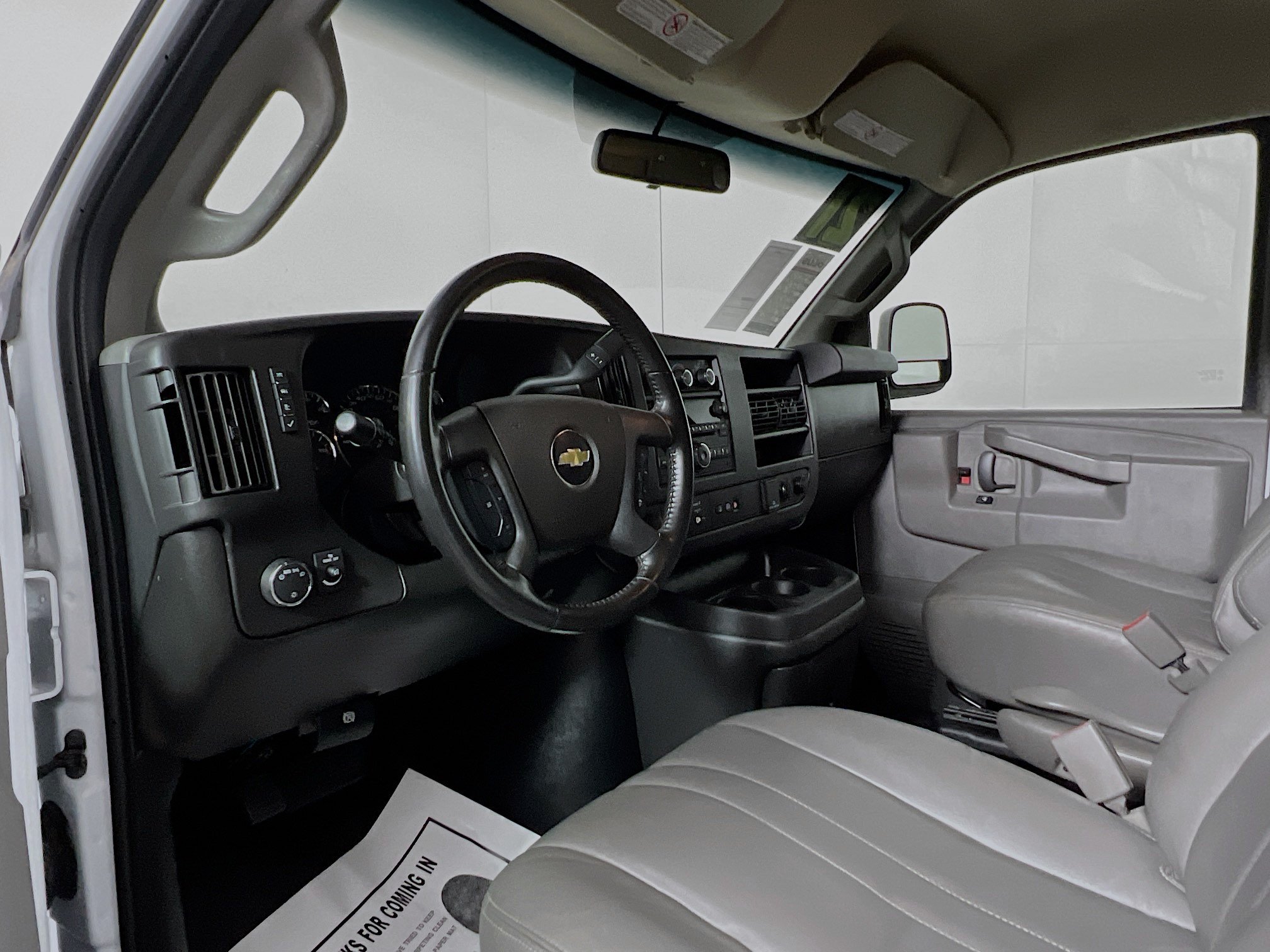 Used 2021 Chevrolet Express 2500 Extended w/ Communications Package RWD image 27