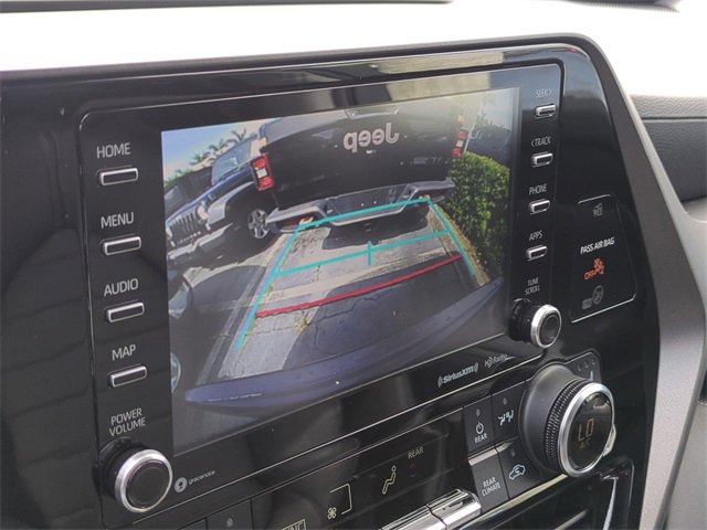 Used 2022 Toyota Highlander XLE image 31