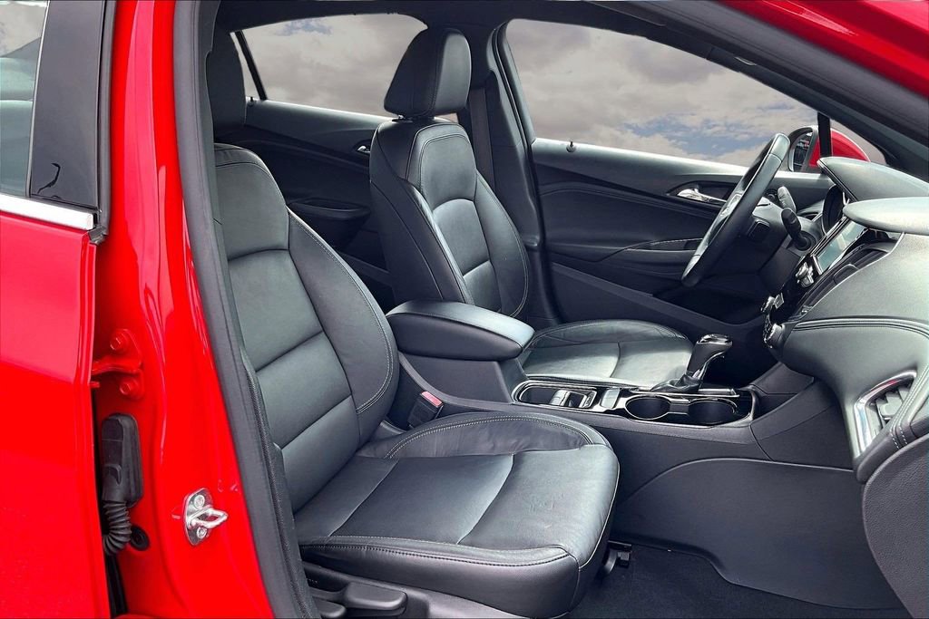 Used 2016 Chevrolet Cruze Premier w/ RS Package FWD image 29