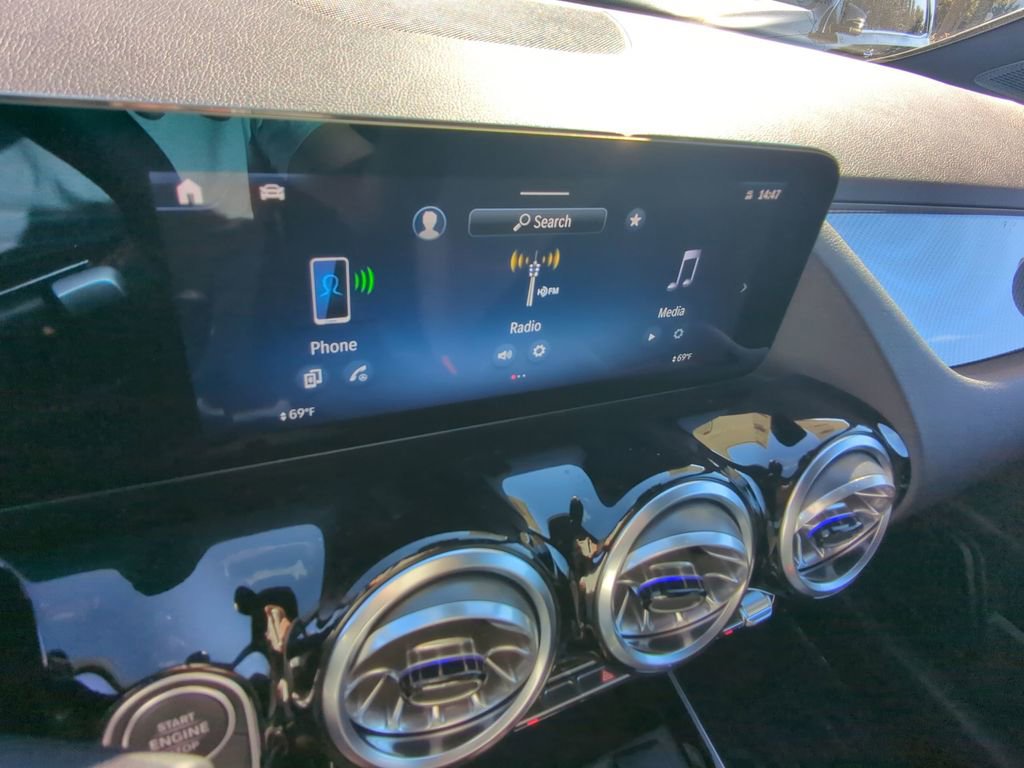 Used 2025 Mercedes-Benz GLA 250 image 6