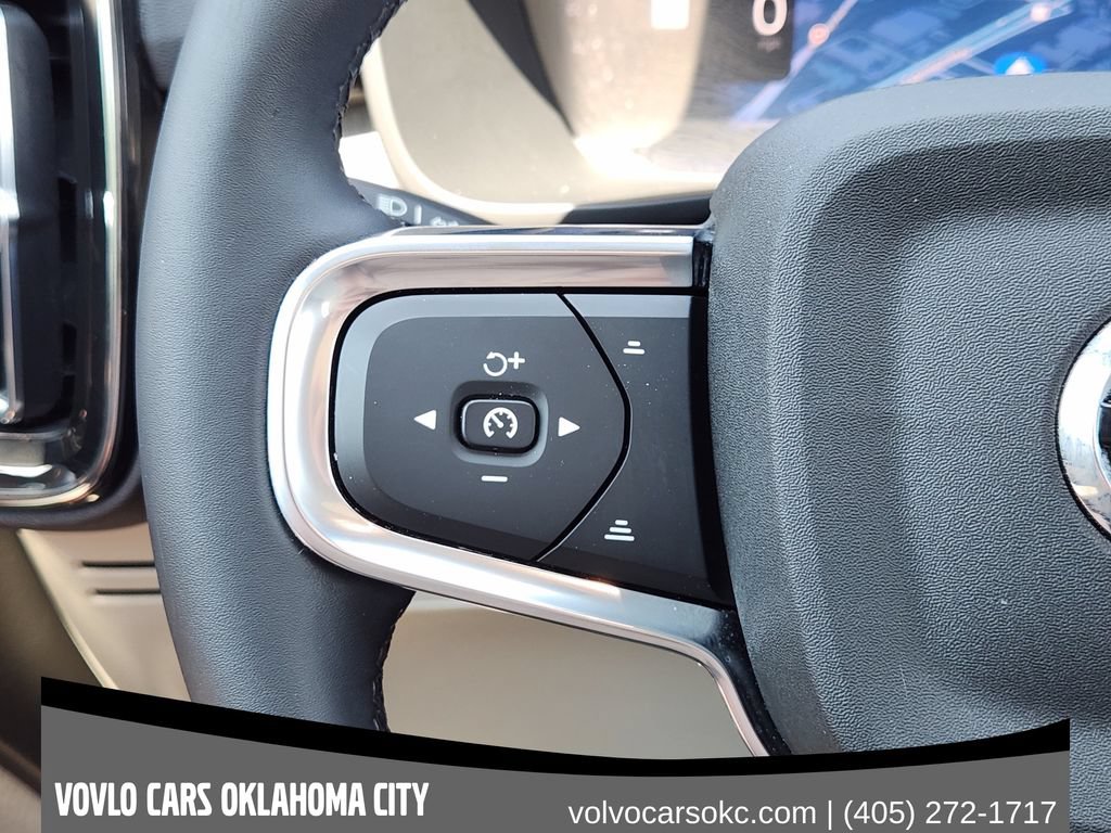 Certified 2024 Volvo XC40 B5 Plus w/ Protection Package Premier AWD/4WD image 23