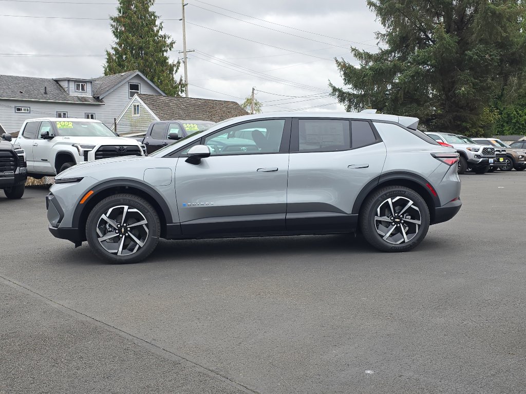 New 2026 Chevrolet Equinox EV LT image 6