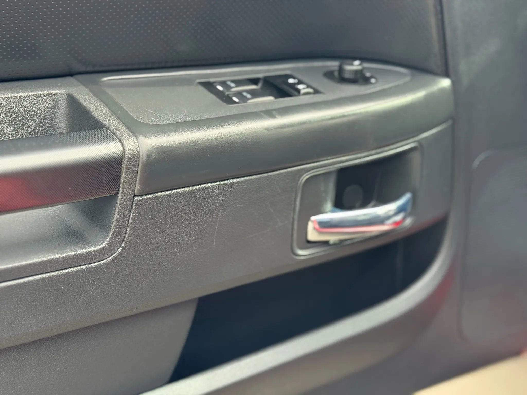 Used 2010 Dodge Challenger R/T image 12