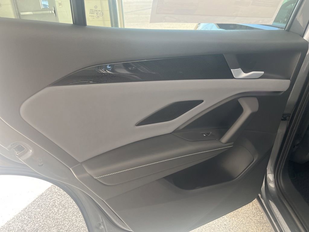 New 2026 Volkswagen Tiguan SE AWD/4WD image 33