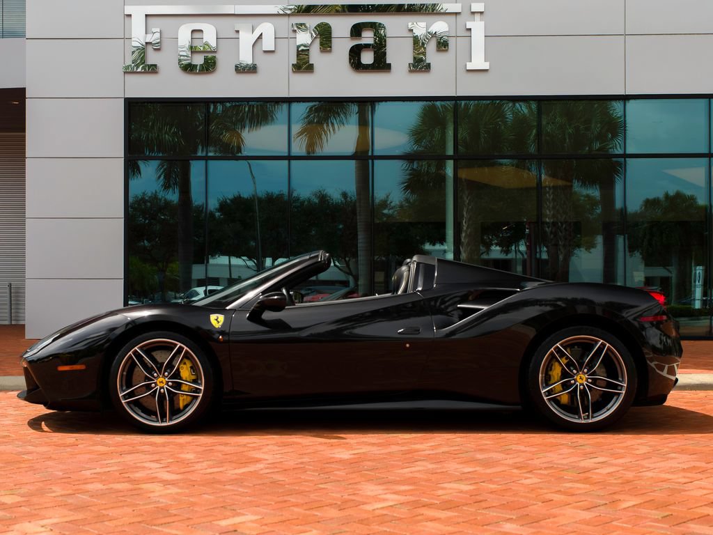 Certified 2018 Ferrari 488 Spider RWD image 2