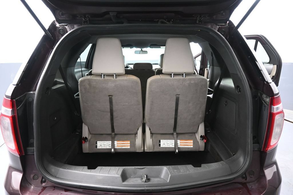 Used 2011 Ford Explorer XLT w/ 202A Rapid Spec Order Code AWD/4WD image 23