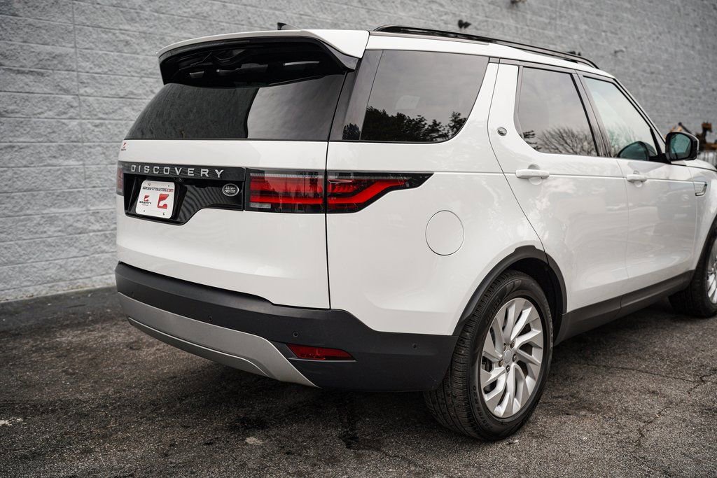 Used 2023 Land Rover Discovery S image 14