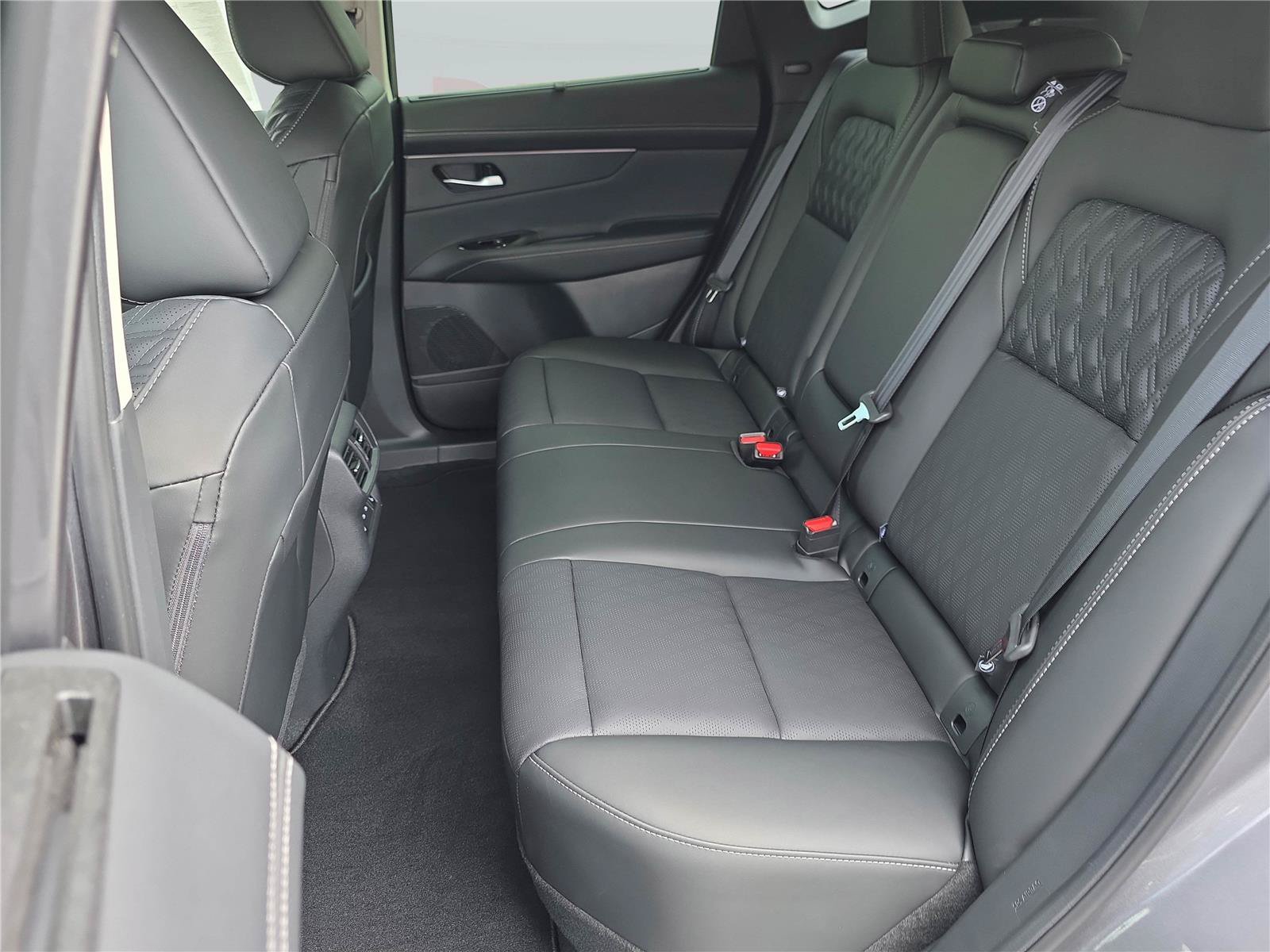New 2026 Nissan Murano Platinum w/ Cargo Package AWD/4WD image 30