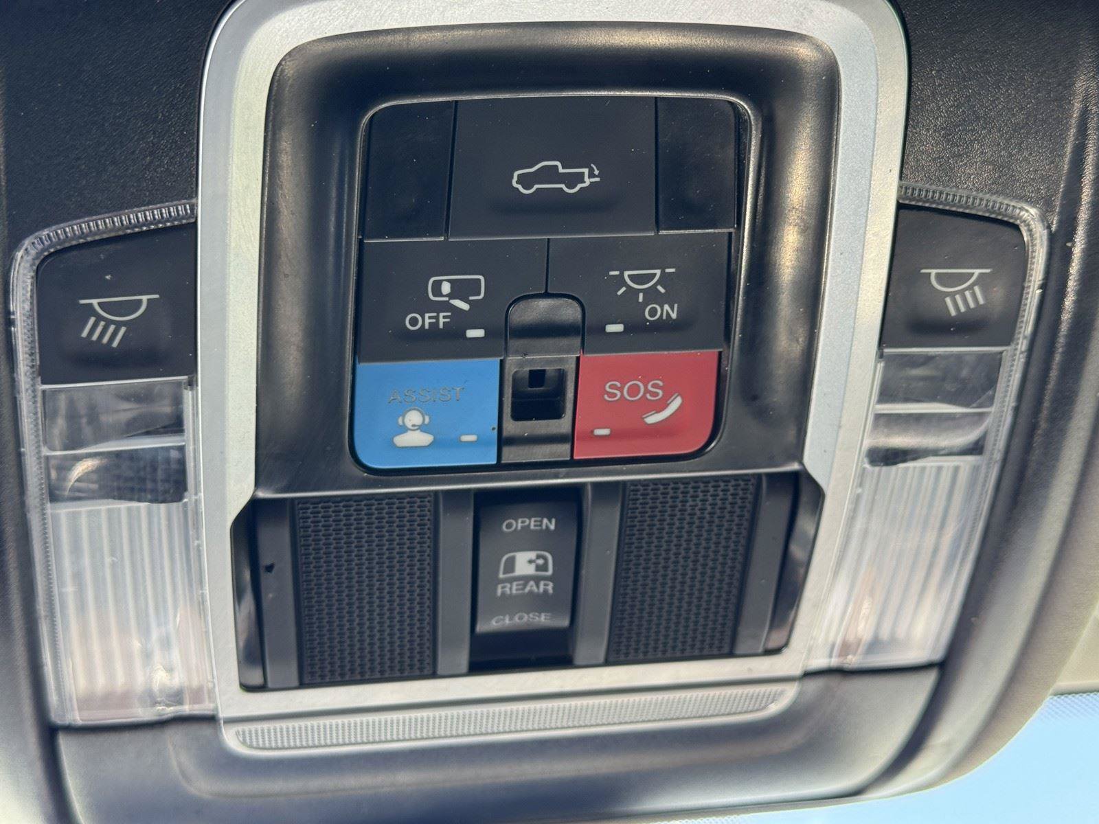 Certified 2024 RAM 2500 Laramie AWD/4WD image 25