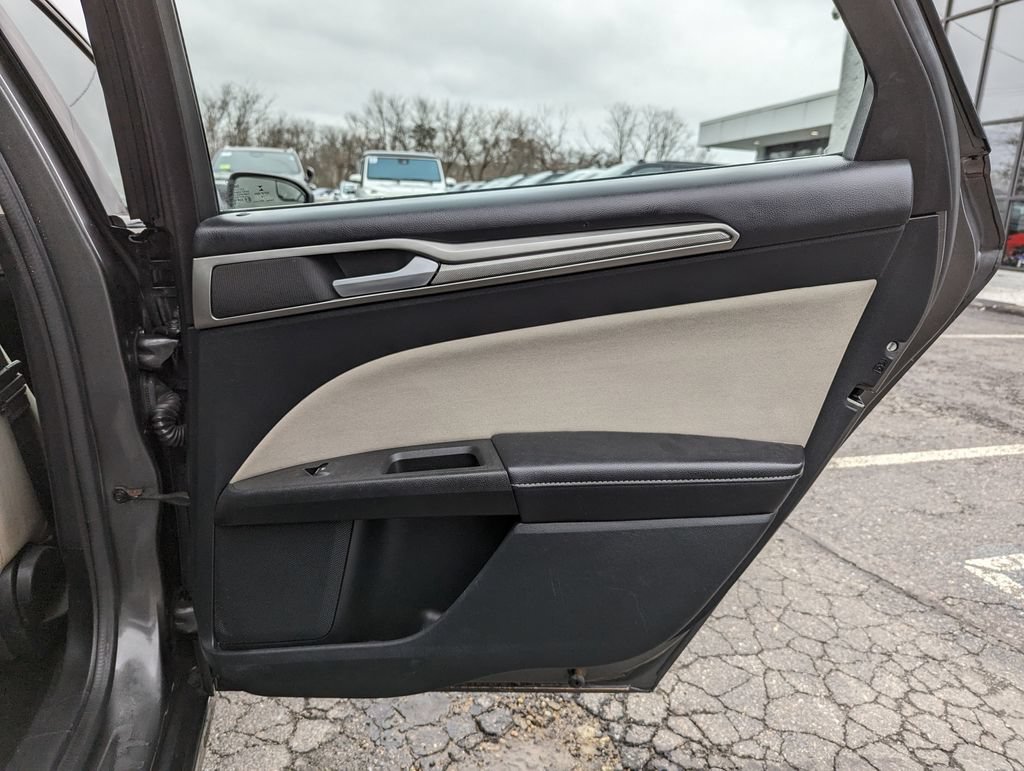 Used 2017 Ford Fusion S FWD image 36