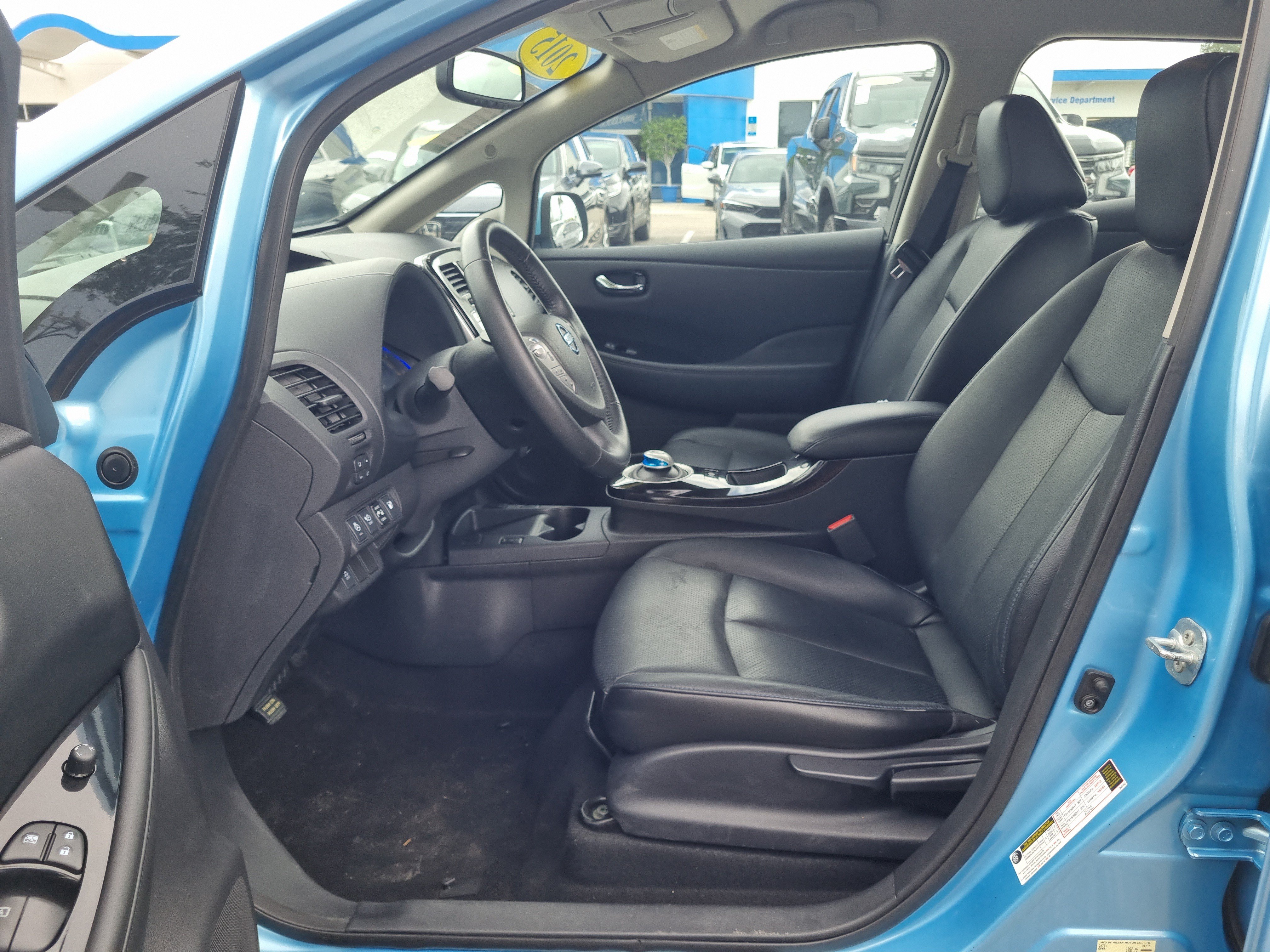 Used 2015 Nissan Leaf SL FWD image 22