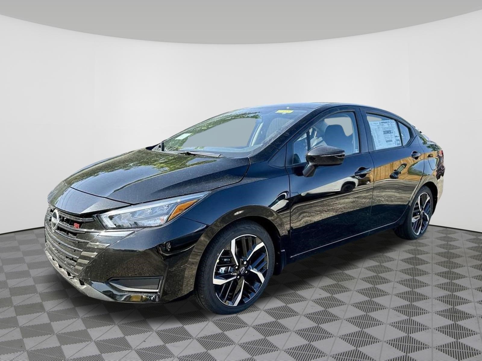 Certified 2025 Nissan Versa SR w/ Trunk Package FWD image 14
