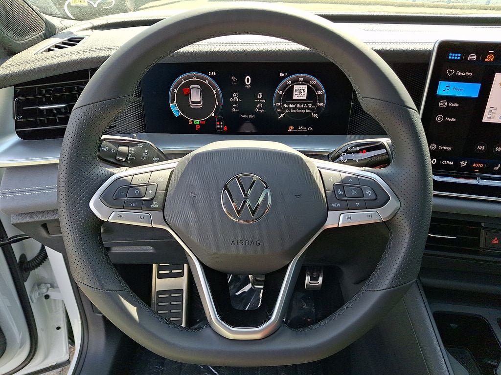 New 2026 Volkswagen Tiguan SE R-Line AWD/4WD image 15