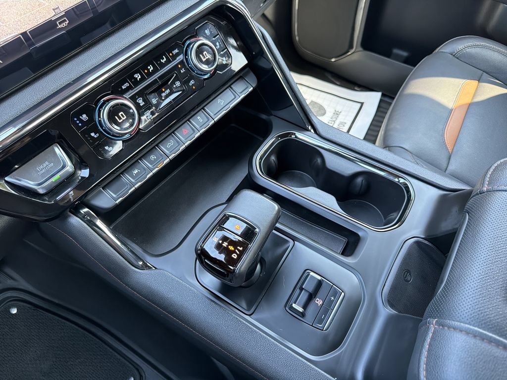 Used 2022 GMC Sierra 1500 AT4 AWD/4WD image 7