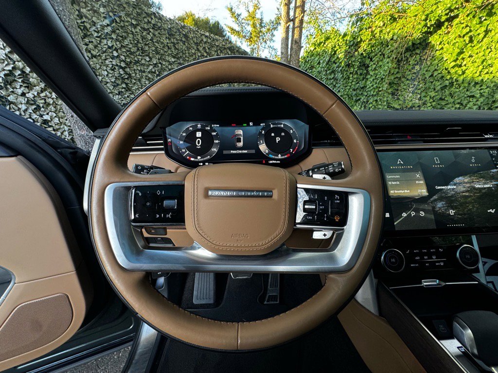 Certified 2023 Land Rover Range Rover SE image 11