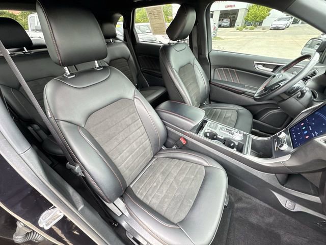 Used 2022 Ford Edge ST-Line w/ Class II Trailer Tow Package AWD/4WD image 27