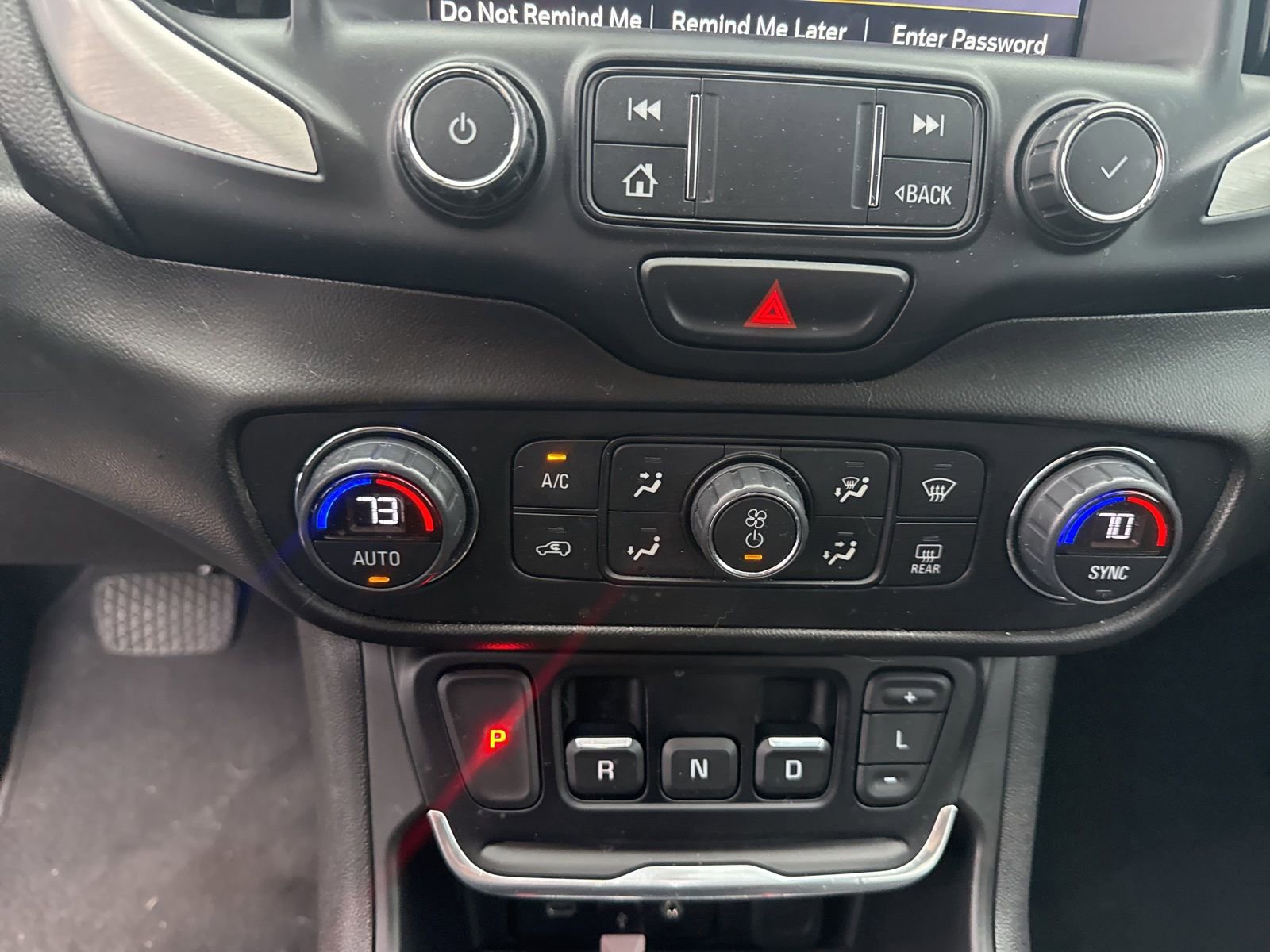 Used 2020 GMC Terrain SLT w/ Preferred Package image 17