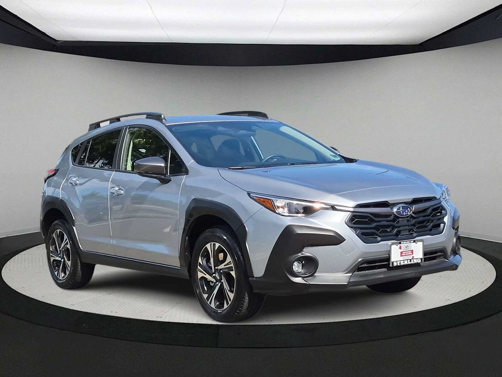 Used 2024 Subaru Crosstrek 2.0i Premium AWD/4WD image 2