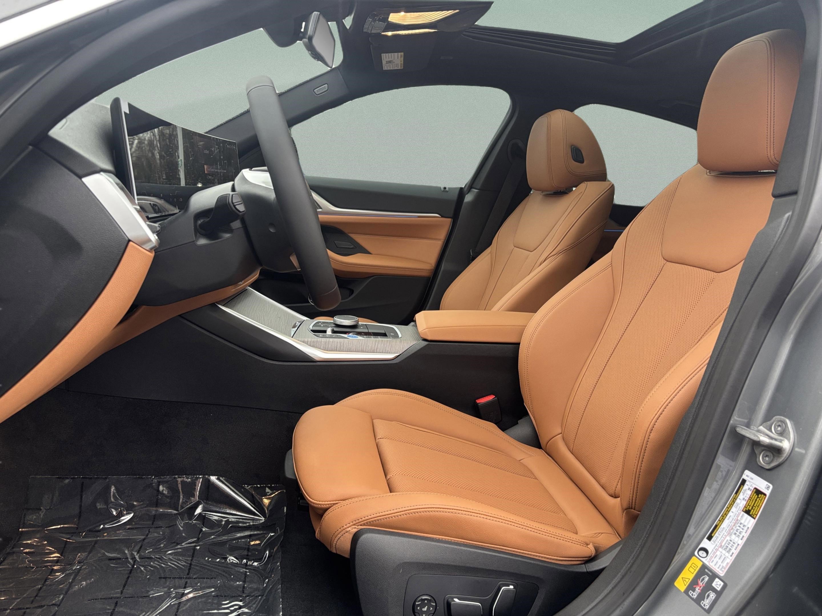 Used 2026 BMW i4 eDrive40 w/ Parking Assistance Package RWD image 19