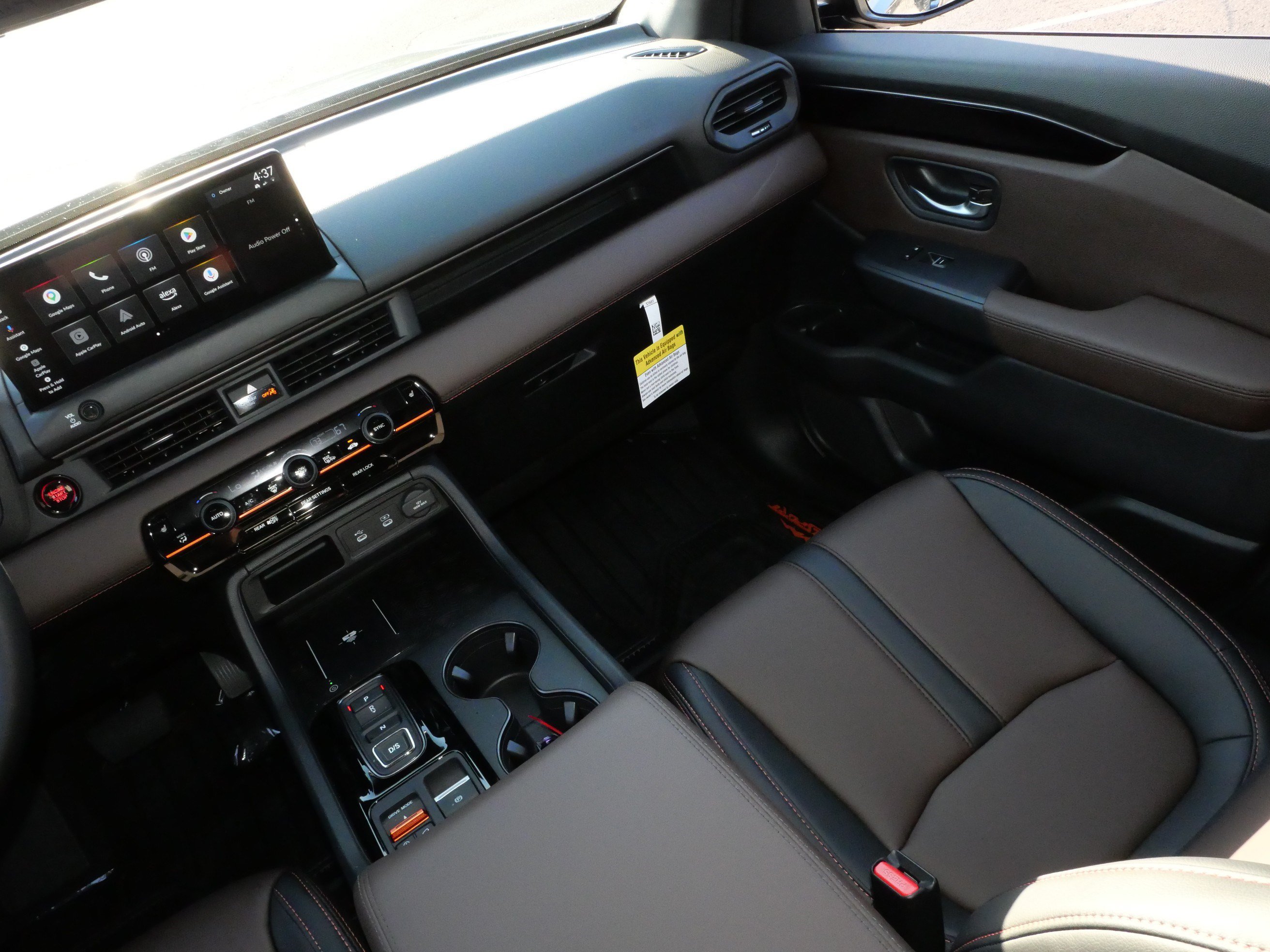 Certified 2026 Honda Pilot TrailSport image 11