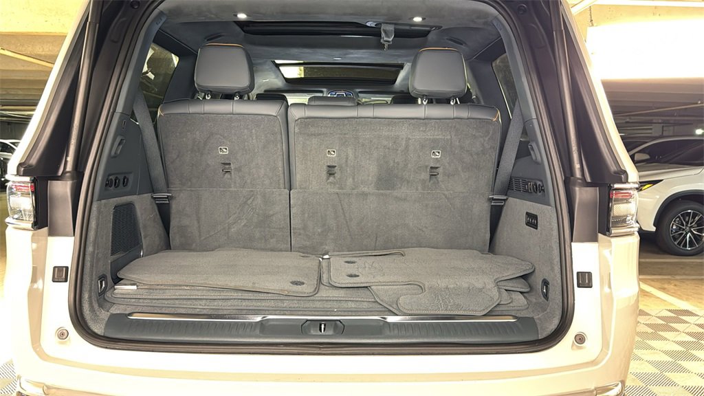 Used 2022 Jeep Grand Wagoneer Series II image 16