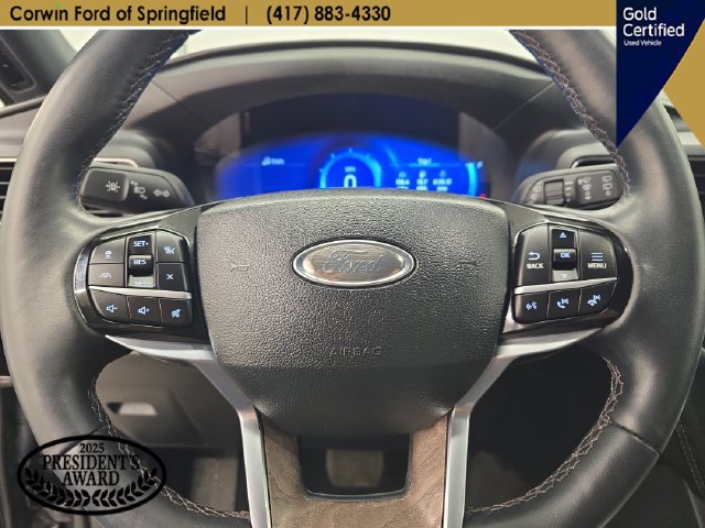 Certified 2023 Ford Explorer Platinum w/ Technology Package AWD/4WD image 35