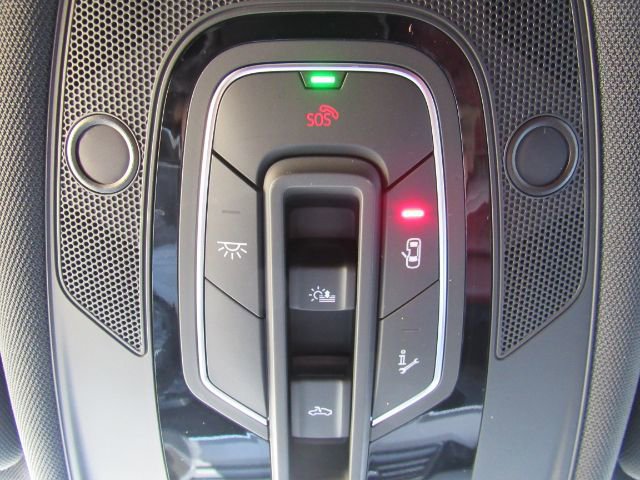 Used 2023 Audi e-tron S Premium Plus w/ Black Optic Package AWD/4WD image 57