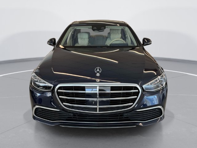 Certified 2022 Mercedes-Benz S 500 4MATIC image 2