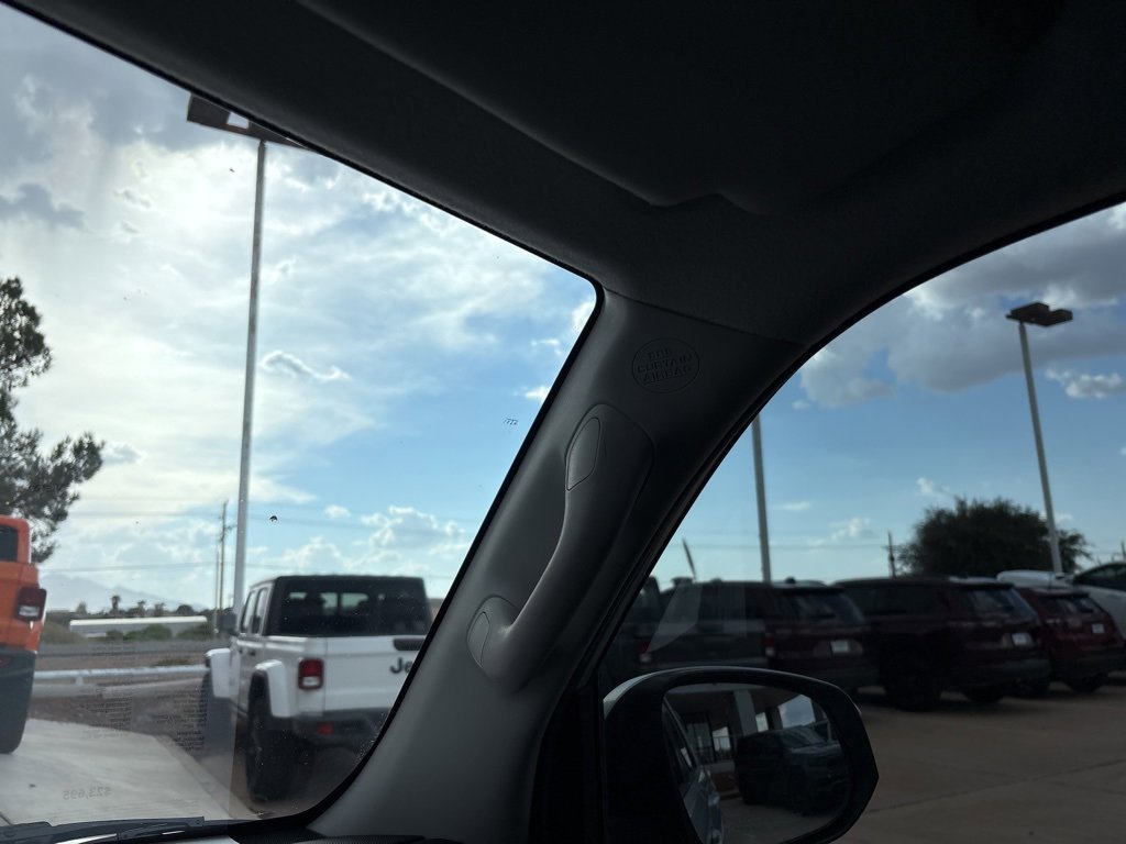 Used 2015 Toyota 4Runner image 36