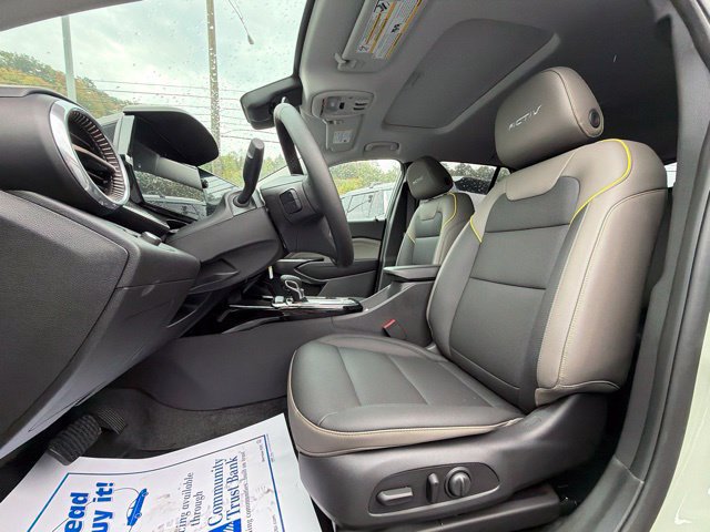 New 2026 Chevrolet Trax ACTIV w/ Sunroof Package FWD image 11