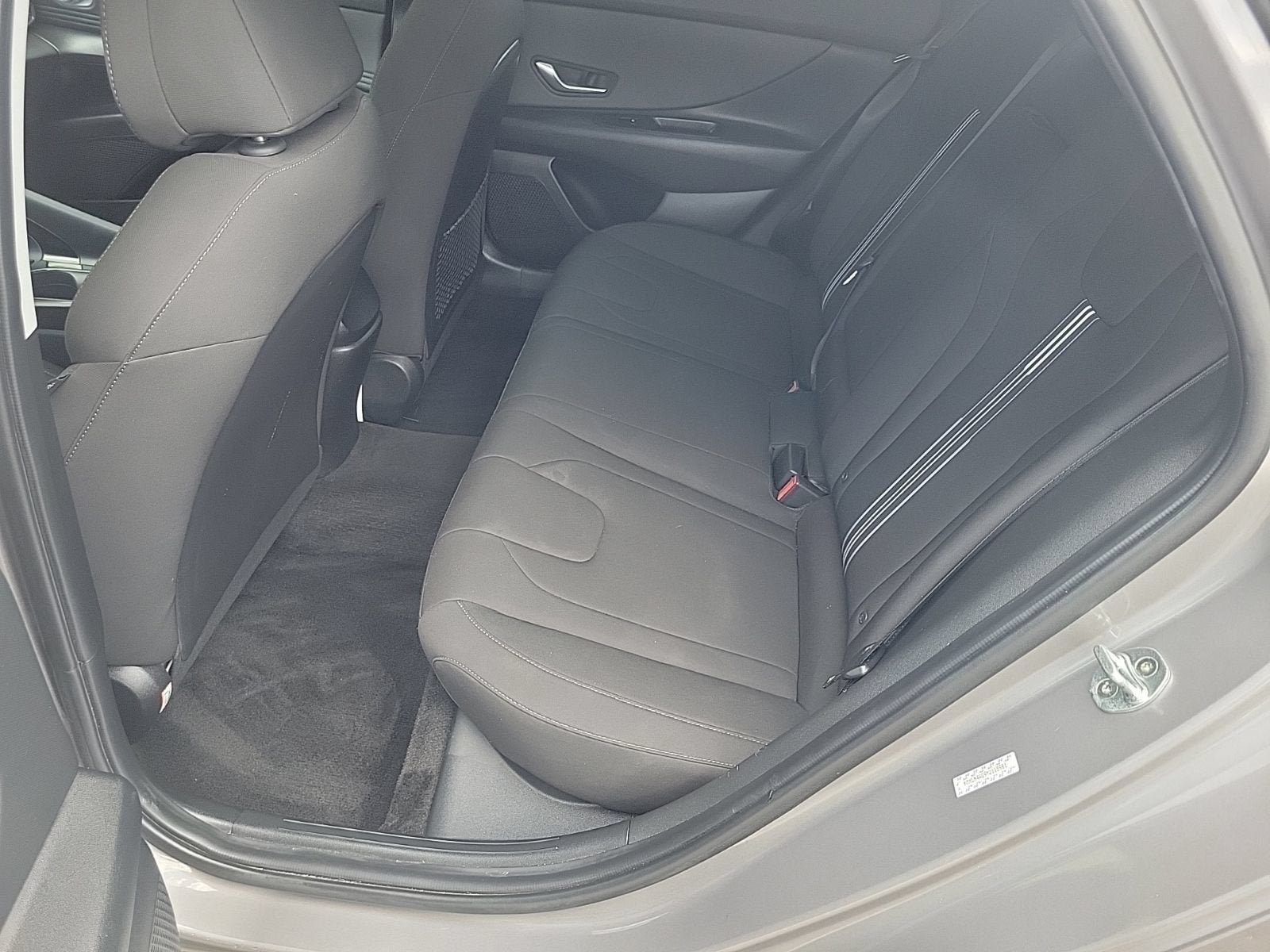 Used 2021 Hyundai Elantra SEL w/ Convenience + Premium Package FWD image 13