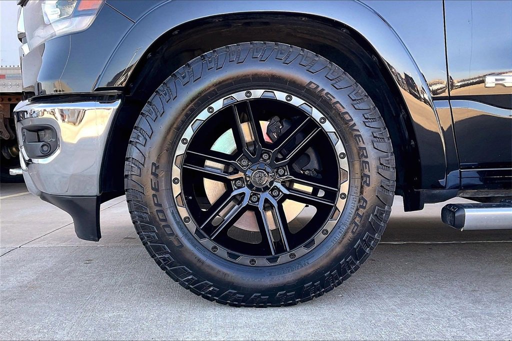 Used 2020 RAM 1500 Laramie image 9