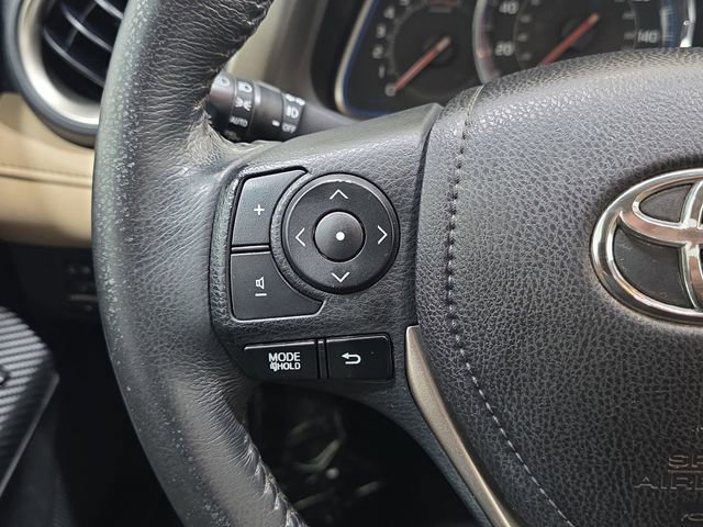 Used 2015 Toyota RAV4 Limited image 16