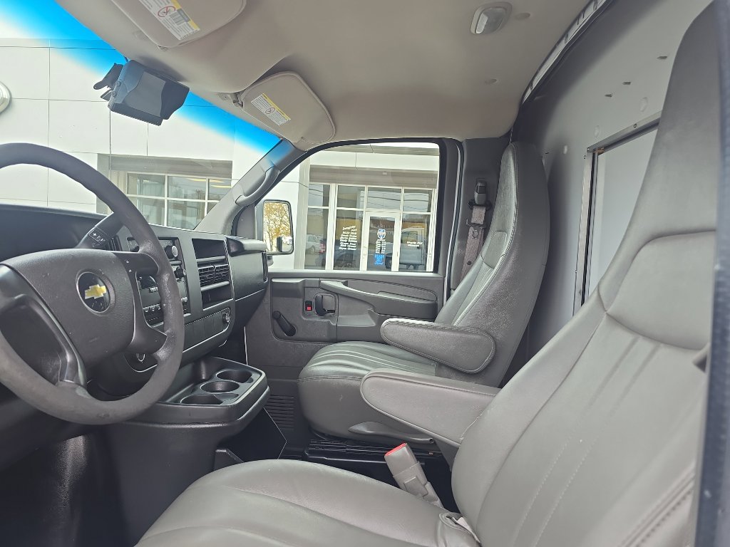 Used 2012 Chevrolet Express 3500 image 17