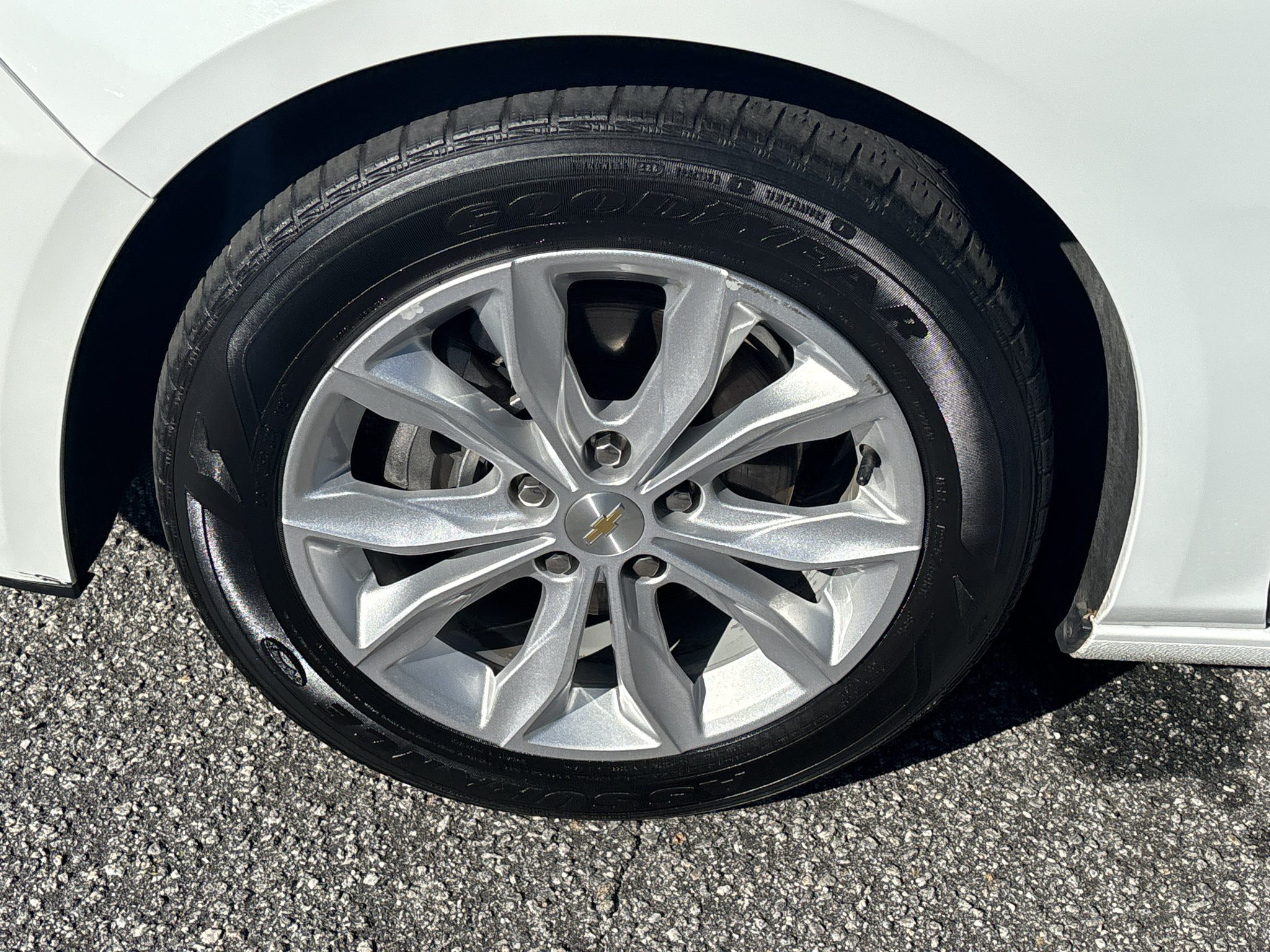 Used 2025 Chevrolet Malibu LT FWD image 26