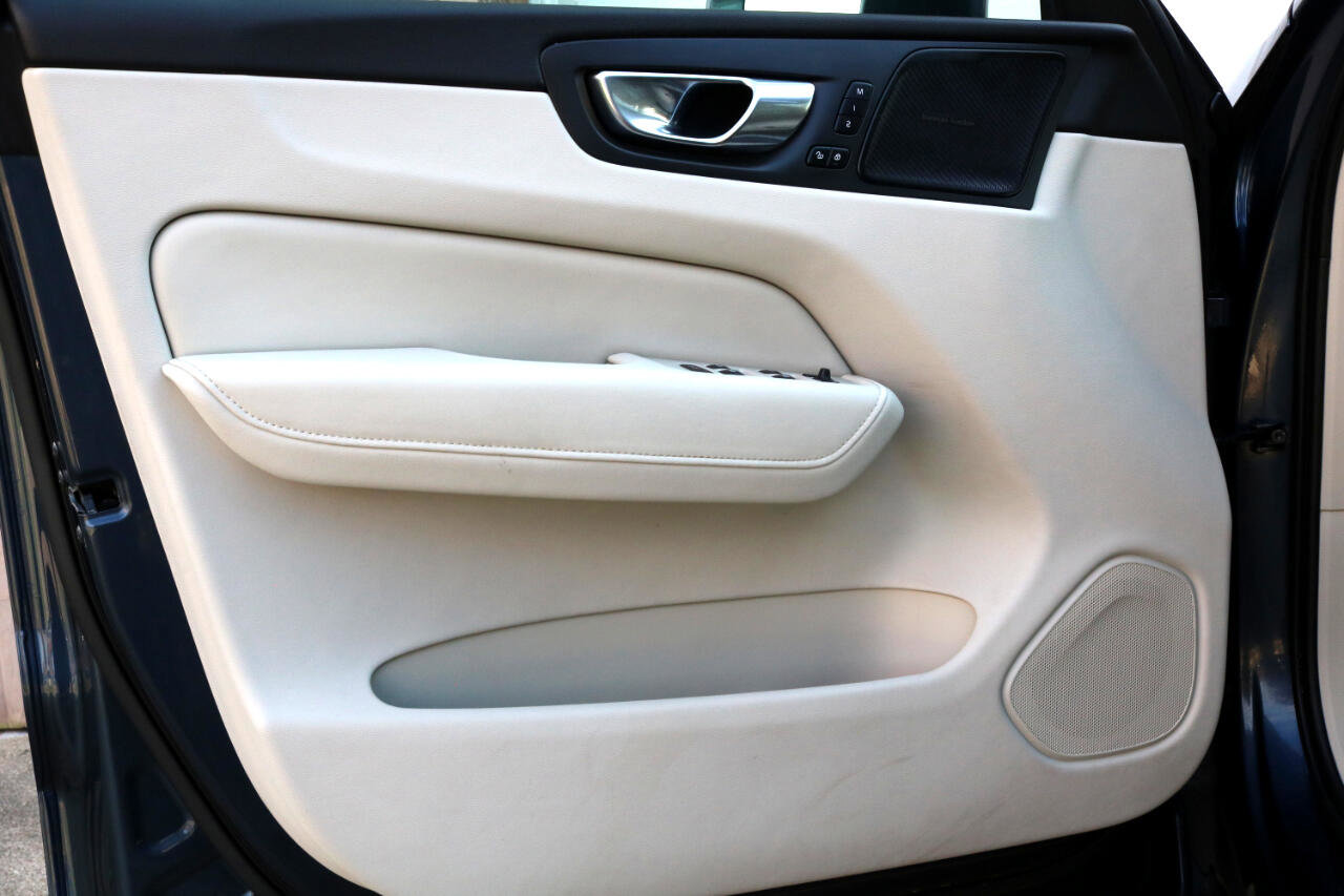 Used 2021 Volvo XC60 T5 Inscription w/ Climate Package image 14