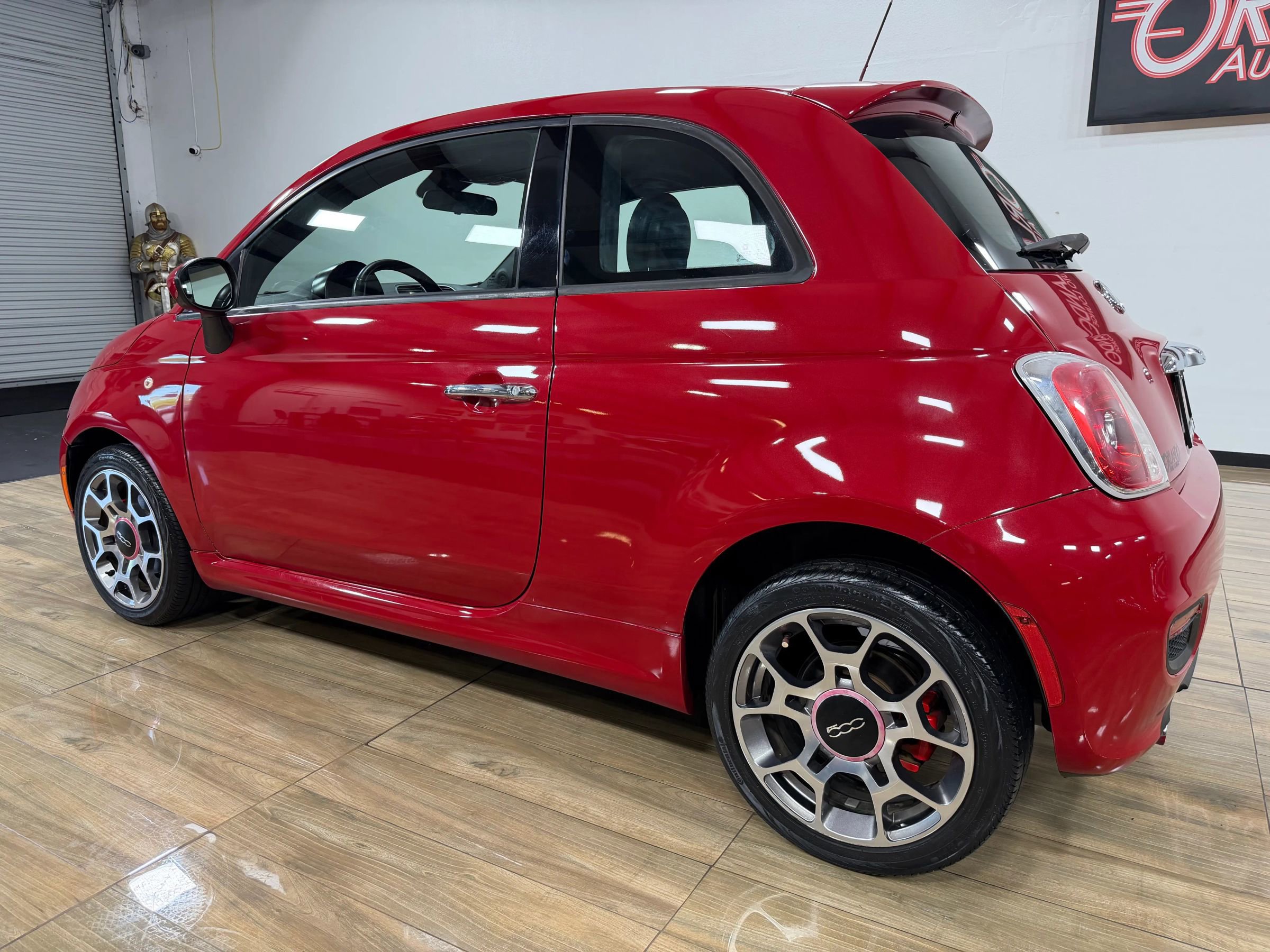 Used 2015 FIAT 500 Sport image 8